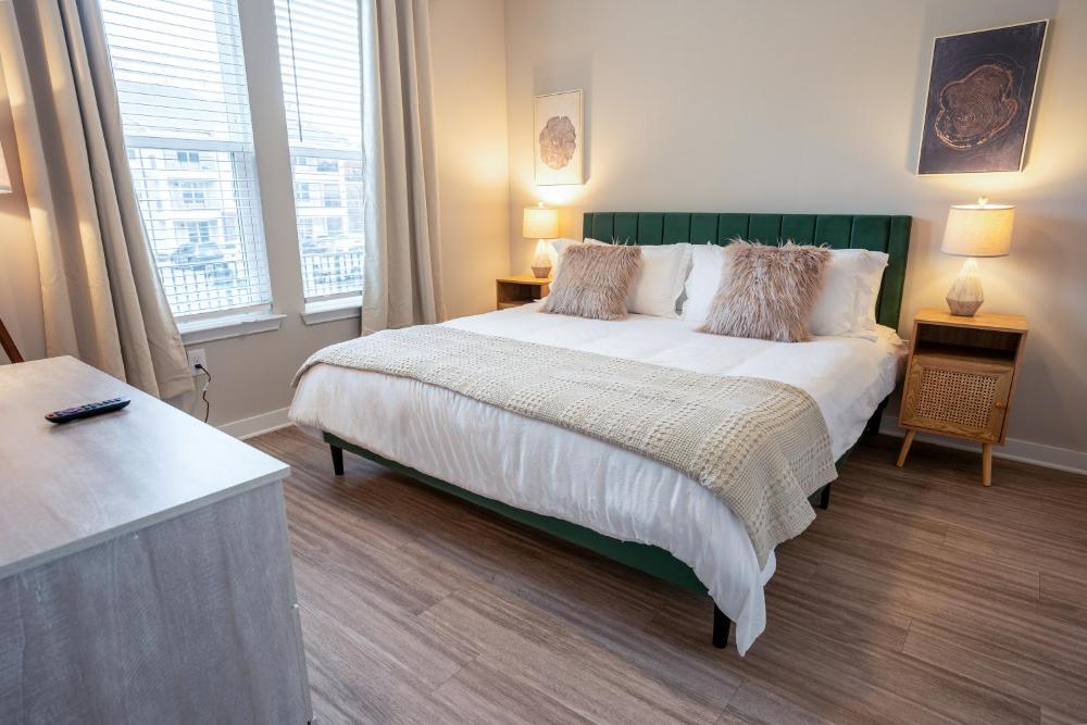 Modern Brand New 3BR 2B Apt in Heart of Athens